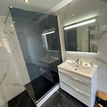 4 Personnes Proche Paris Tour Eiffel Apartment
